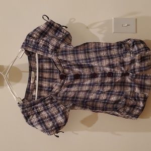 Flannel plaid button-down blouse with tie sleeves and front pockets